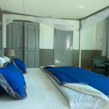 Pelican Residence Fajara ภายนอก รูปภาพ