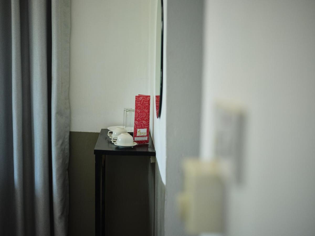 Pelican Residence Fajara ภายนอก รูปภาพ
