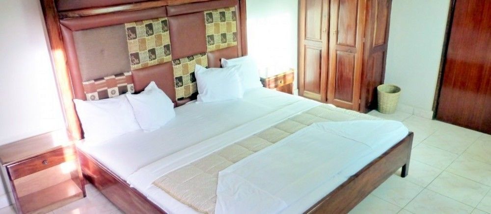 Pelican Residence Fajara ภายนอก รูปภาพ