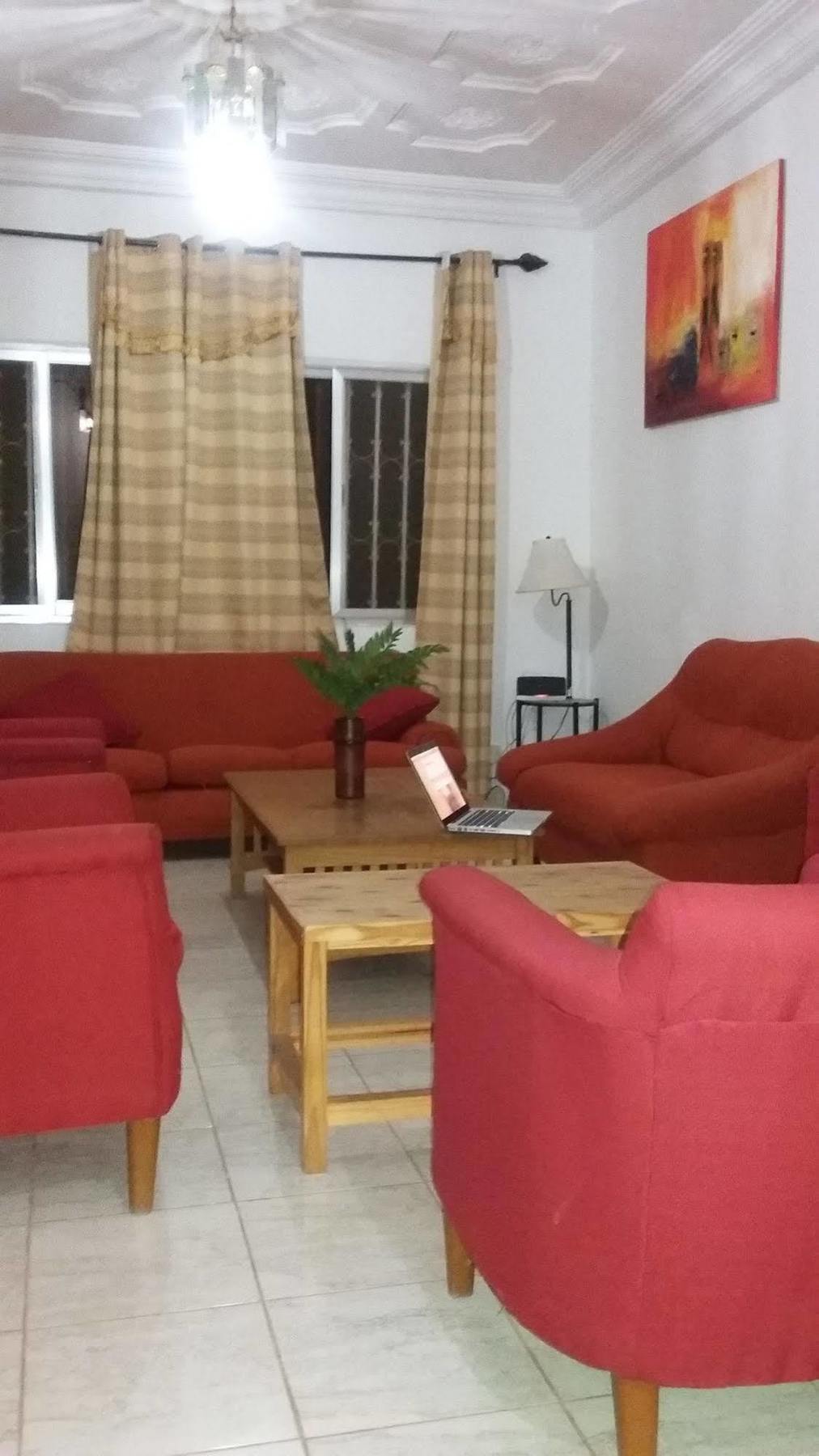 Pelican Residence Fajara ภายนอก รูปภาพ